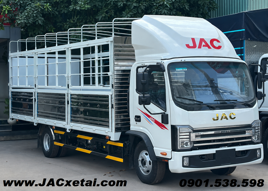 Xe tải JAC N250SL tải 2.49 tấn thùng mui bạt dài 6m2