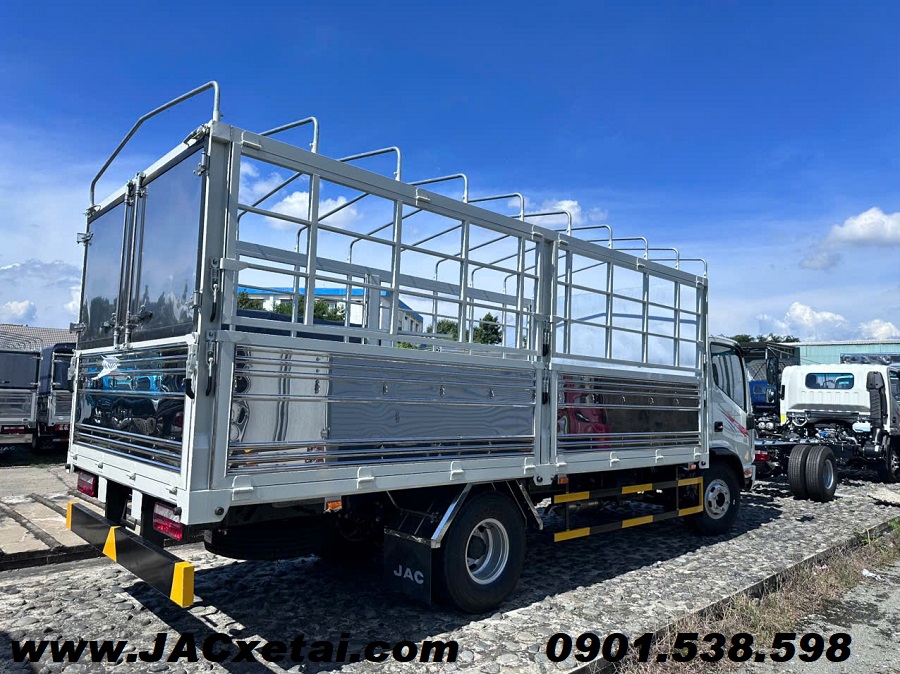 xe tải jac n350plus tải 3.5 tấn thùng mui bạt có mở vỉ xe tải jac n350plus tải 3.5 tấn thùng mui bạt có mở vỉ