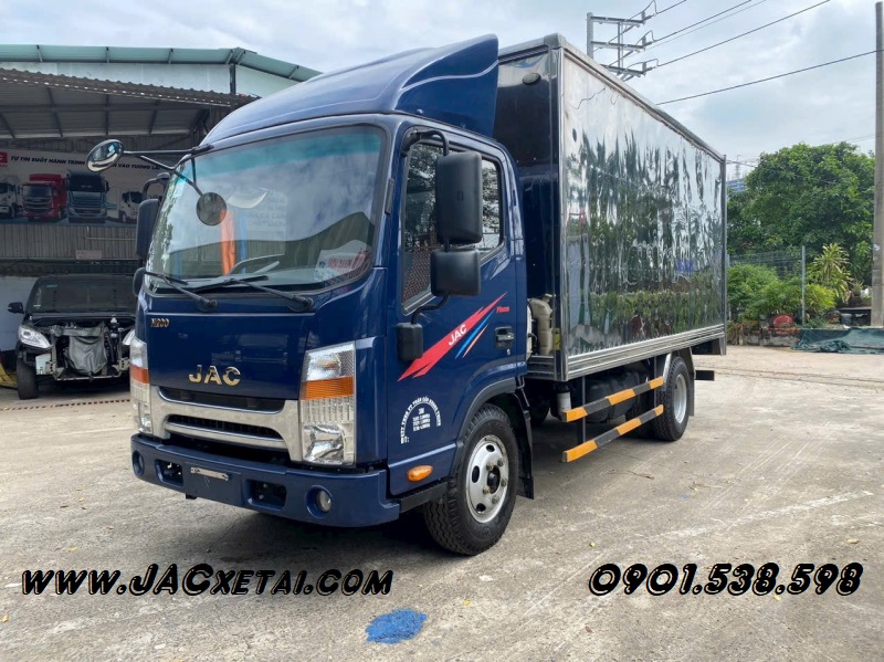 xe tải cũ jac n200s thùng kín