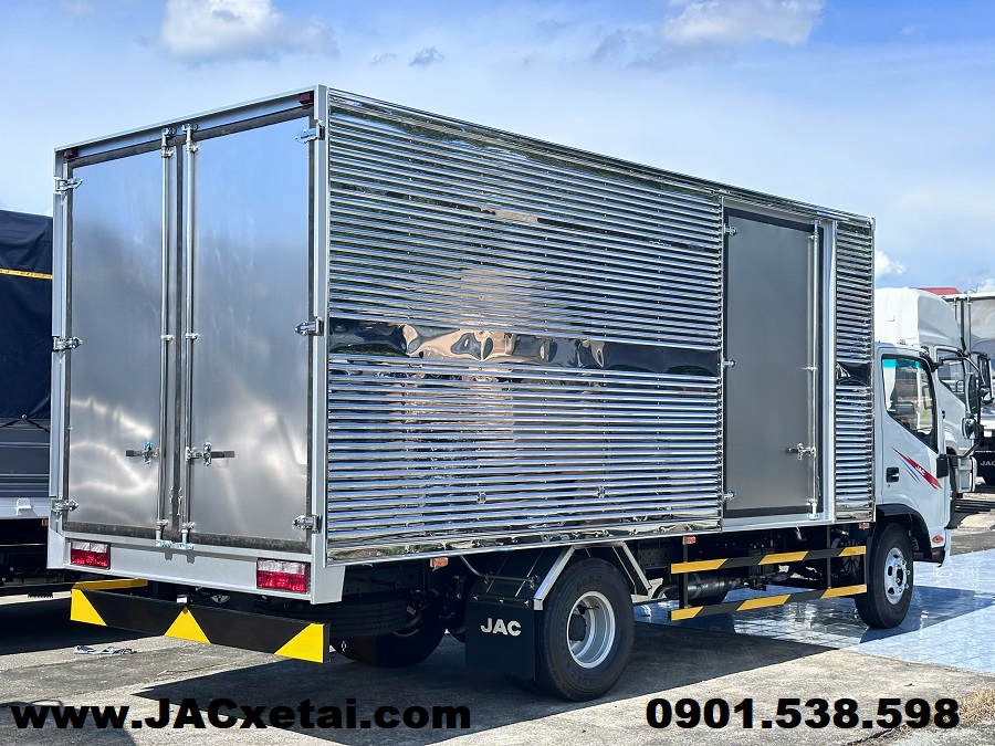 Xe tải jac thùng kín Xe tải jac thùng kín
