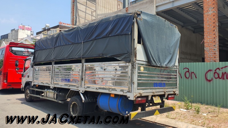 Xe tải cũ jac 6.5 tấn thùng mui bạt
