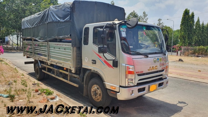 Xe tải cũ jac n650plus thùng mui bạt