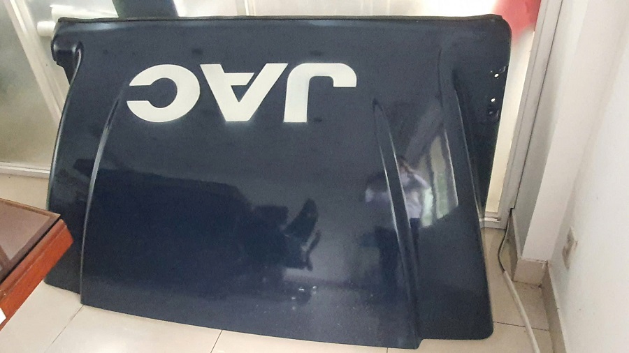 Mui lướt gió xe tải jac màu xanh