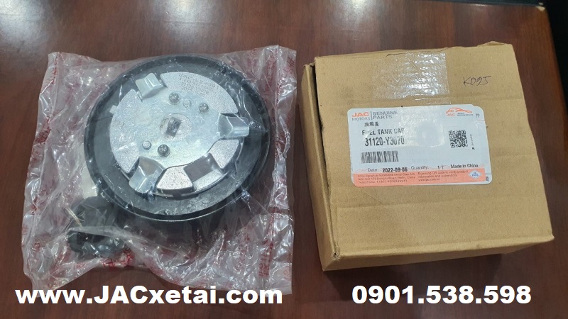 Nắp thùng Dầu JAC chính hãng 