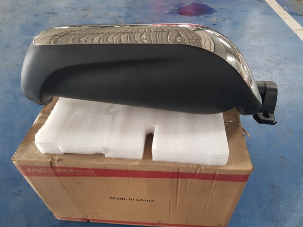 guong kinh hau xe tai jac gallop