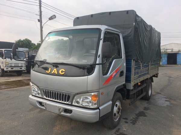 Xe tải JAC 2t4 cũ đời 2017
