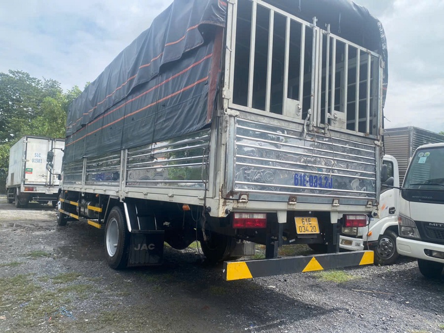 xe tải cũ JAC 8.5 tấn thùng mui bạt