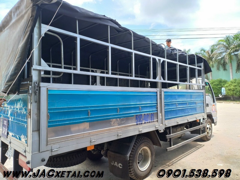 Xe tải cũ JAC đào tạo lái xe bằng C